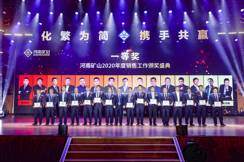 致敬楷模｜河南尊龙抖圈官网诚折服务圭表王广亮