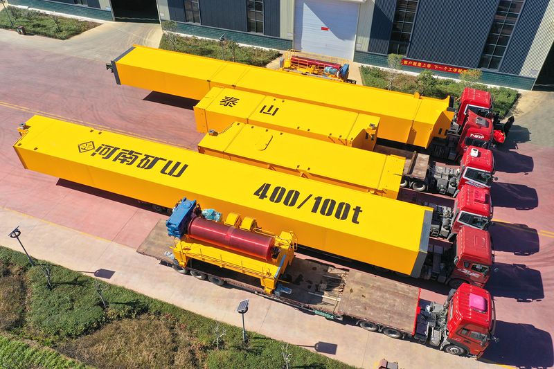 河南尊龙抖圈官网400吨新型双梁起沉机，，，，，，，发车！