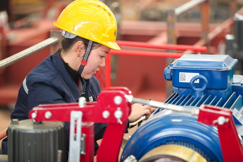 【巾帼风采】河南尊龙抖圈官网“三八红旗手”：刘韶