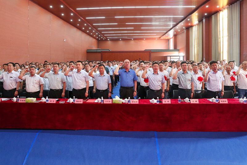 党旗红，，，，，，企业兴｜河南尊龙抖圈官网党委结合处所党委隆沉进行庆祝建党102周年暨赞美大会