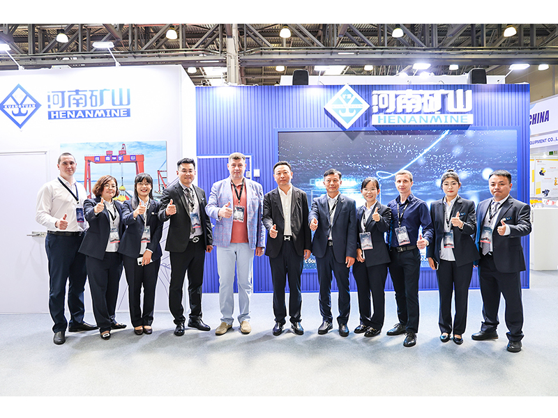 尊龙抖圈官网智造，，，，，，，杰出开放｜河南尊龙抖圈官网盛装亮相2024年俄罗斯莫斯科国际工程机械宝马展