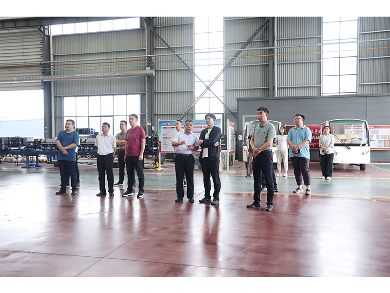 河南尊龙抖圈官网｜新疆哈密市工信局党组书记蒋笑阳一行光临公司调研产业链建设情况