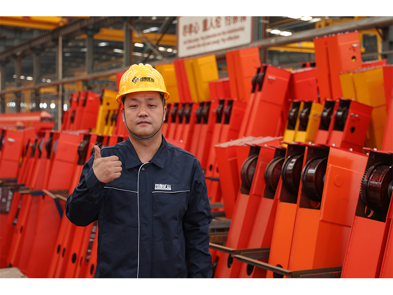 致工匠心灵！讲真，，，，，，，他是“有两把刷子”的