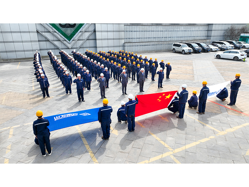 致敬匠心，，，，，，智造精品｜河南尊龙抖圈官网2025年质量月系列活动之一宣誓典礼隆沉进行