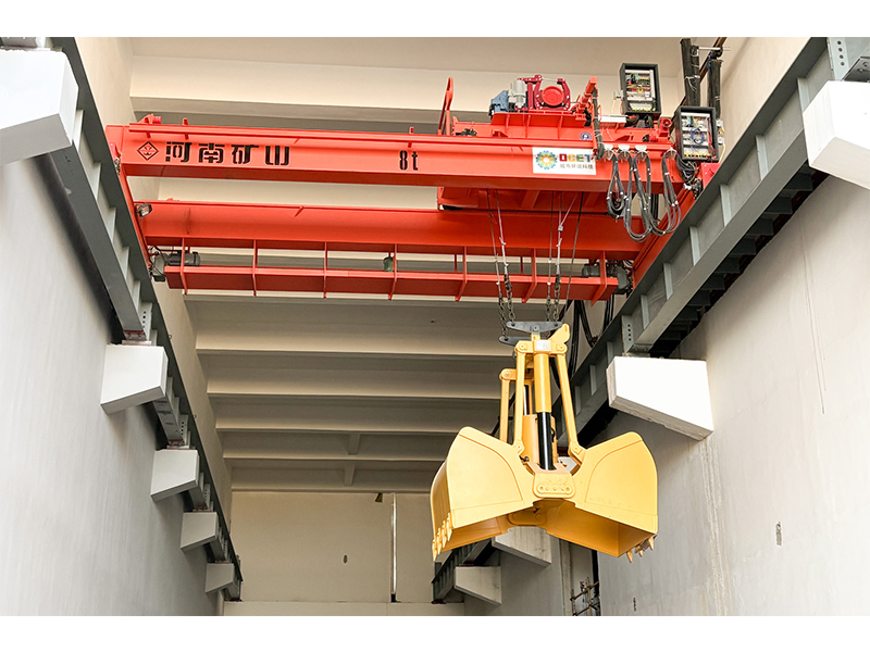 藏不住了！这台“自动抓斗”神器，，，，，，真神奇~