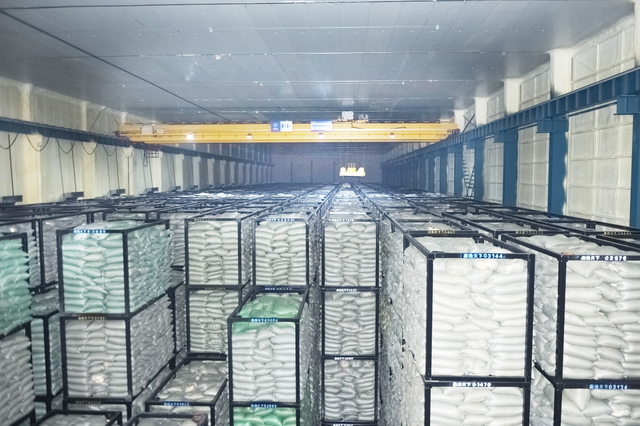 智能仓储起沉机